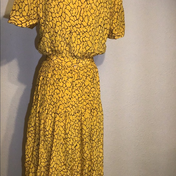 Carolyne Barton vintage yellow/black silk dress size 8 - Picture 7 of 16